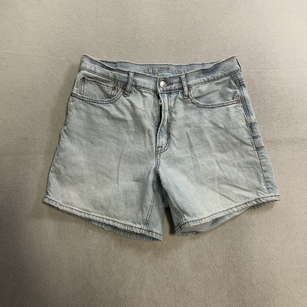 American Eagle Relaxed Short Women's Size 6 Blue Denim Light Wash Stretch